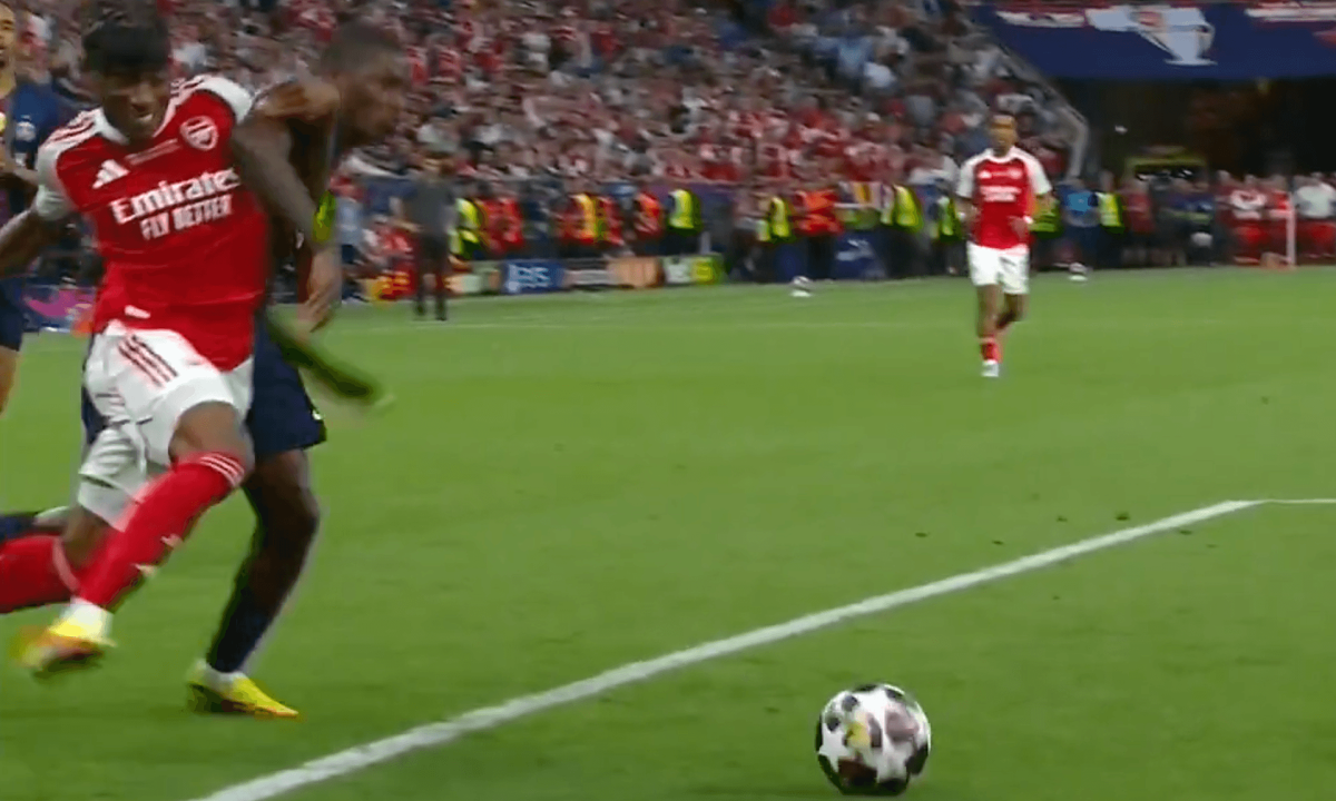 4 tranh cãi quanh trận PSG thắng Arsenal ở chung kết Champions League - hình ảnh - 789betjl.com