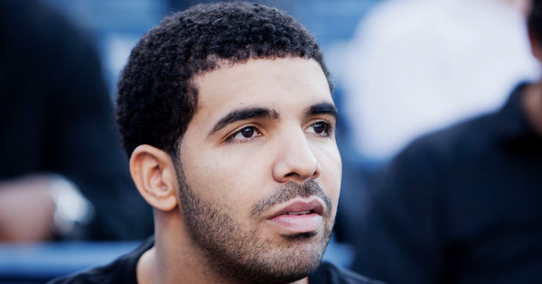 Drake xô đổ kỷ lục lịch sử của Michael Jackson trên BXH Billboard - hình ảnh - 789betjl.com
