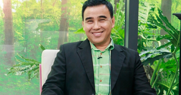 Quyền Linh: Tôi ăn mì gói, đi xe máy cũng bị nói ‘than nghèo kể khổ’ - hình ảnh - 789betjl.com