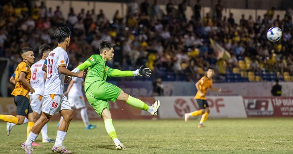 Vòng xoáy trụ hạng V-League bùng nổ: HAGL mất ăn mất ngủ cùng 4 cái tên nào? - hình ảnh - 789betjl.com