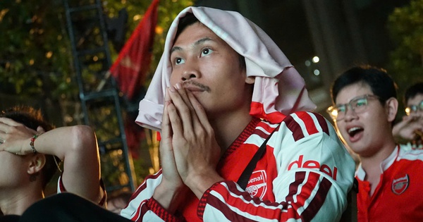 Diễn viên ‘Mưa đỏ’ thẫn thờ vì Arsenal bại trận! - hình ảnh - 789betjl.com