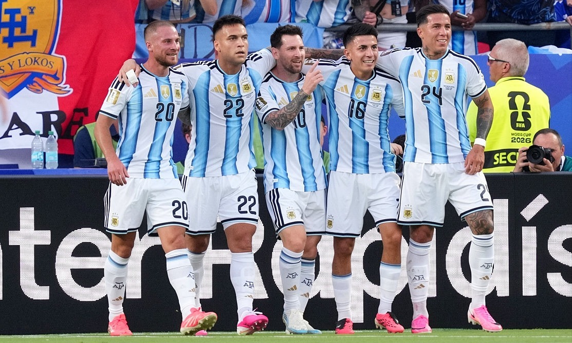 Mac Allister: ‘Rất khó học theo Messi’ - hình ảnh - 789betjl.com