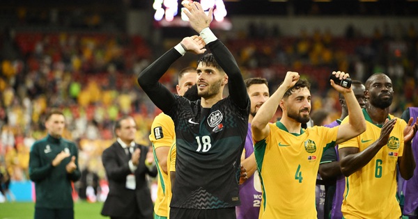 HLV đội tuyển Úc nói hay không thể tả sau địa chấn đánh bại Thổ Nhĩ Kỳ tại World Cup - hình ảnh - 789betjl.com