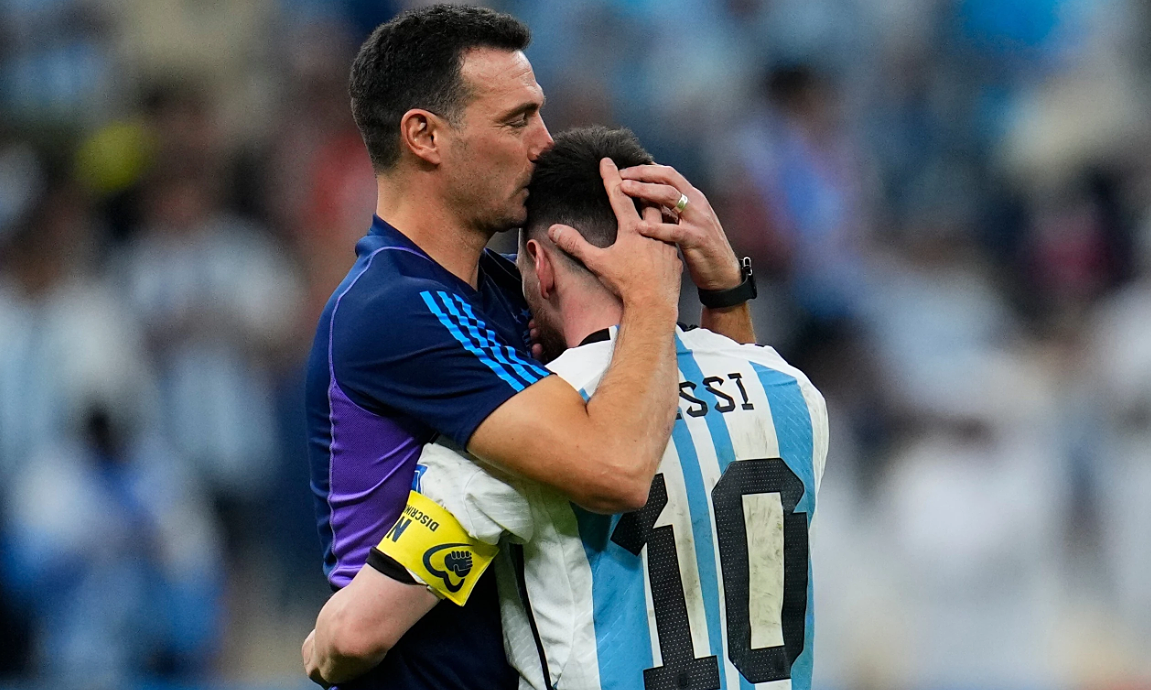 HLV Scaloni: ‘Trước khi ra quyết định, tôi luôn tham khảo Messi’ - hình ảnh - 789betjl.com HLV Scaloni: ‘Trước khi ra quyết định, tôi luôn tham khảo Messi’ - hình ảnh - 789betjl.com