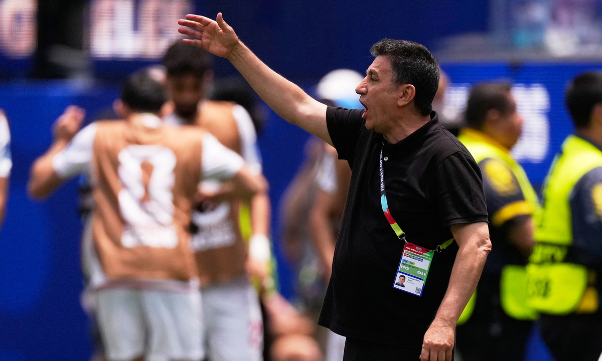 HLV Ghalenoei: ‘Iran bất bại là kỳ tích World Cup’ - hình ảnh - 789betjl.com