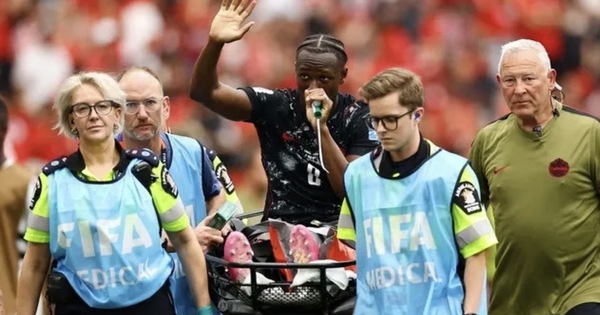 Cầu thủ đầu tiên chia tay World Cup 2026 vì chấn thương: Ismael Kone gãy chân sau chiến thắng Canada 6-0 trước Qatar - hình ảnh - 789betjl.com