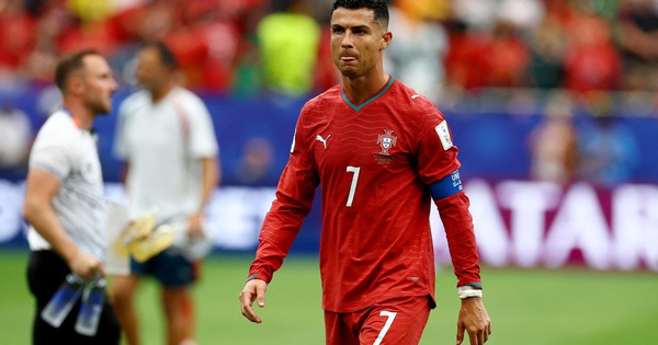 Bị gọi là ‘lời nguyền’ của đội tuyển Bồ Đào Nha, Ronaldo nói gì? - hình ảnh - 789betjl.com