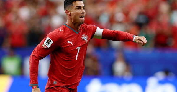 Nhà cái không chặn cập nhật: Ronaldo lập cú đúp, Bồ Đào Nha đại thắng Uzbekistan 5-0 - hình ảnh - 789betjl.com Nhà cái không chặn cập nhật: Ronaldo lập cú đúp, Bồ Đào Nha đại thắng Uzbekistan 5-0 - hình ảnh - 789betjl.com