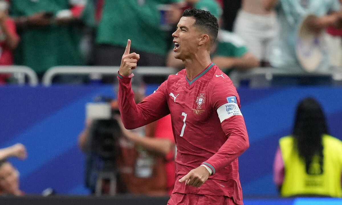 Ronaldo Lập Kỷ Lục Thế Giới Mới, Cơ Hội Thưởng Thức Trận Cầu Đỉnh Cao Cùng 789BET - hình ảnh - 789betjl.com