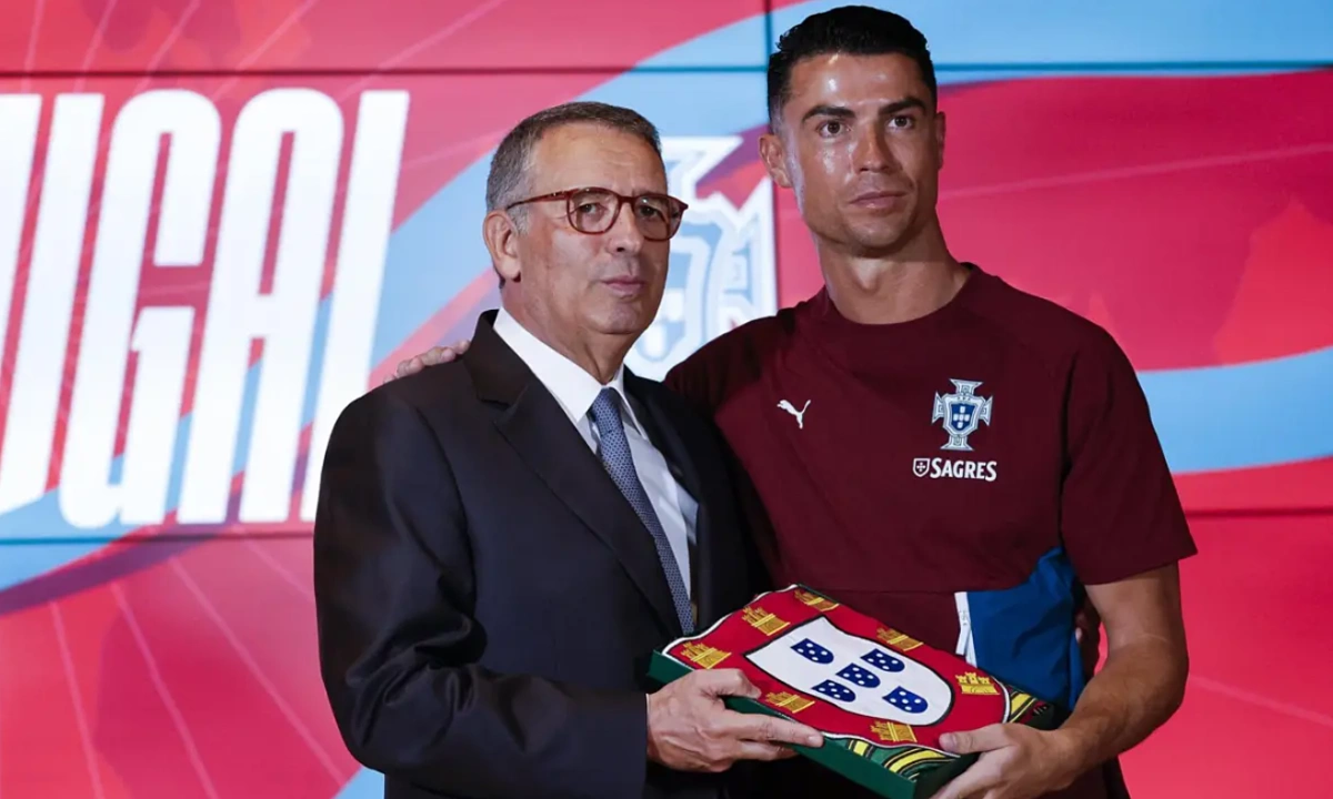 Tổng thống Bồ Đào Nha trao quốc kỳ cho Ronaldo, đặt trọn niềm tin vào chức vô địch World Cup 2026 - hình ảnh - 789betjl.com