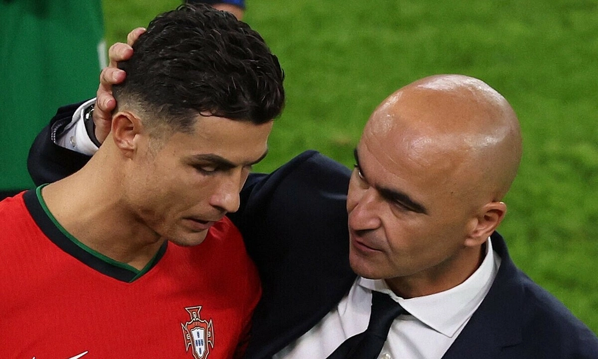 Shearer: ‘HLV Bồ Đào Nha không dám thay Ronaldo’ - hình ảnh - 789betjl.com