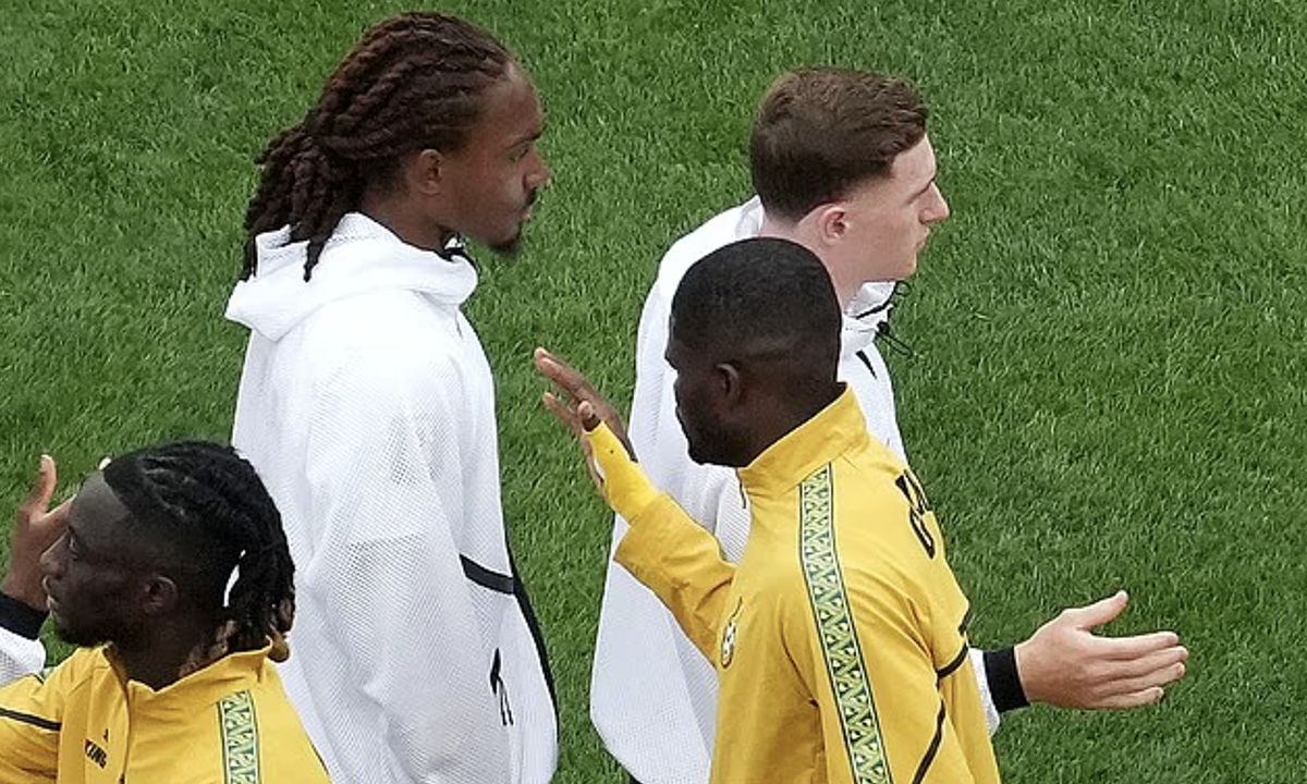 Cầu thủ Anh từ chối bắt tay đối thủ ở World Cup: Hành động gây tranh cãi của Djed Spence - hình ảnh - 789betjl.com