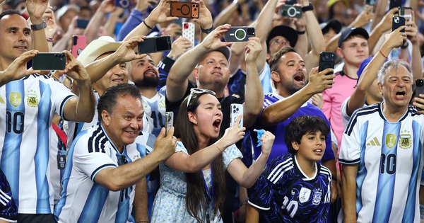 Messi trở về ‘nhà’ trước trận Cabo Verde – Cơ hội vàng cho fan cá cược bóng đá online - hình ảnh - 789betjl.com